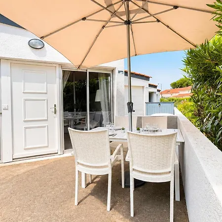 Maison Avec Terrasse, Piscine Partagee, 5 Mn Saint-Cyprien (Pyrenees-Orientales)
