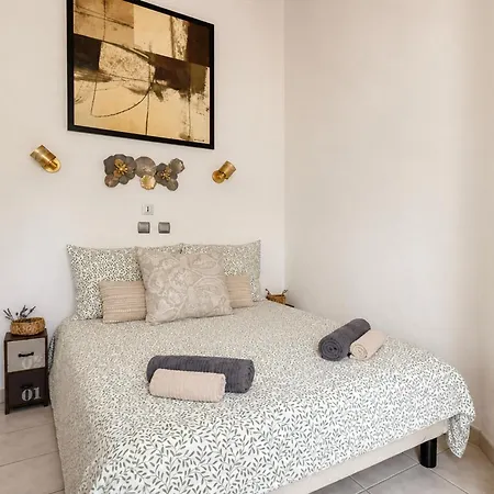 度假居 Maison Avec Terrasse, Piscine Partagee, 5 Mn